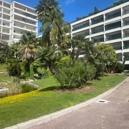 Apartment Superbe Proche Palais Et Plages A Pieds